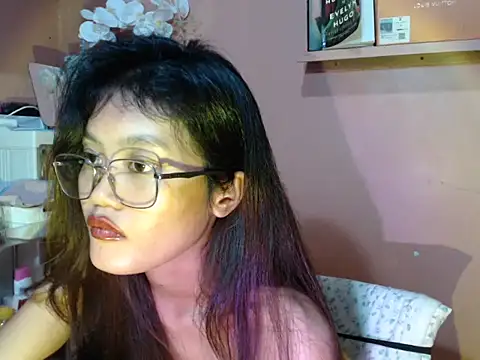 Snapshot of skinny_gracie chatting on October 2025 03:11:01 PM skinny gracie online show from October 2025 03:11:01 PM