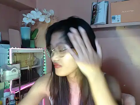 Snapshot of skinny_gracie chatting on October 2025 11:55:02 AM skinny gracie online show from October 2025 11:55:02 AM