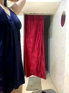 MONA 0213 online show from September 2025 06:12:02 PM