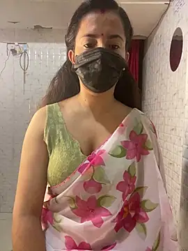 MONA 0213 online show from October 2025 07:12:02 PM