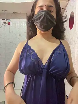 MONA 0213 online show from November 2025 07:36:02 PM