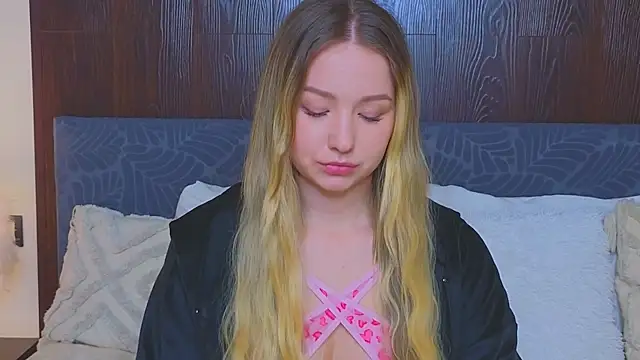 LeeAmy online show from September 2025 06:52:02 PM