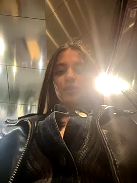 Anyssia online show from October 2025 05:48:02 PM