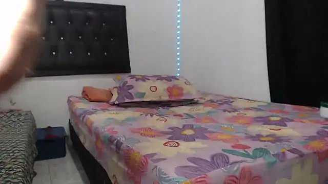 antonella y tayrone online show from September 2025 04:58:02 AM