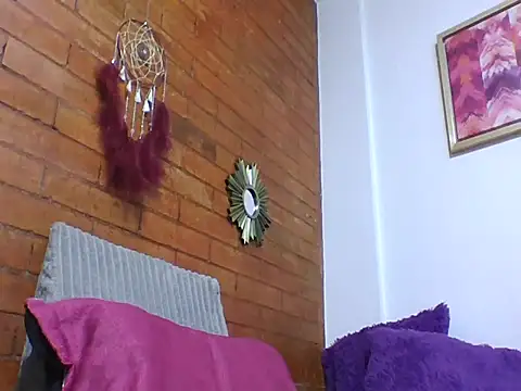 Snapshot of a_miss chatting on November 2025 10:20:02 PM a miss online show from November 2025 10:20:02 PM