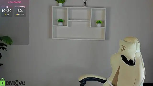 Snapshot of Allice_Cox chatting on October 2025 01:08:02 AM Allice Cox online show from October 2025 01:08:02 AM