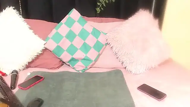 Snapshot of AmazingDarkDoll chatting on November 2025 04:06:01 PM AmazingDarkDoll online show from November 2025 04:06:01 PM