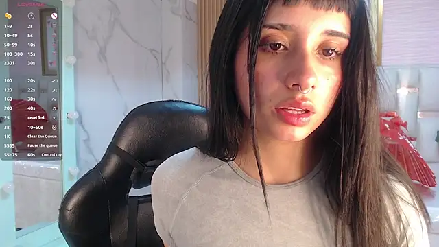 Snapshot of allyssa_bellini_s chatting on October 2025 08:55:02 AM allyssa bellini s online show from October 2025 08:55:02 AM