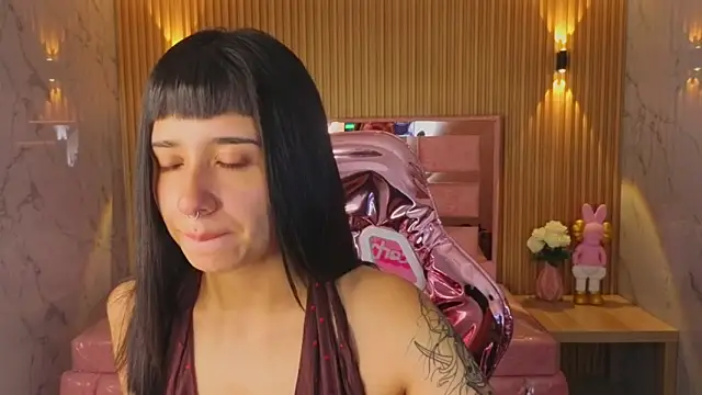 Snapshot of allyssa_bellini_s chatting on October 2025 08:32:01 PM allyssa bellini s online show from October 2025 08:32:01 PM