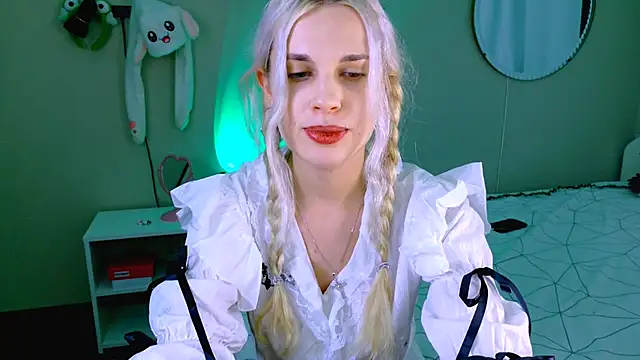 Snapshot of carmen_crybaby chatting on September 2025 11:10:02 PM carmen crybaby online show from September 2025 11:10:02 PM