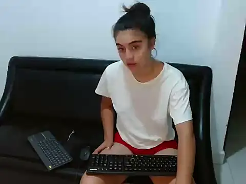 Arieeel 09 online show from October 2025 11:05:01 PM