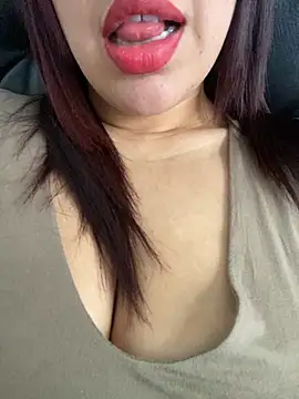 Snapshot of Vik_gomez chatting on September 2025 05:16:02 PM Vik gomez online show from September 2025 05:16:02 PM