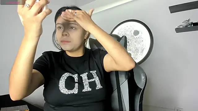 Aleja-02 online show from September 2025 08:47:02 PM