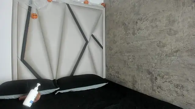 Aleja-02 online show from October 2025 08:57:01 PM