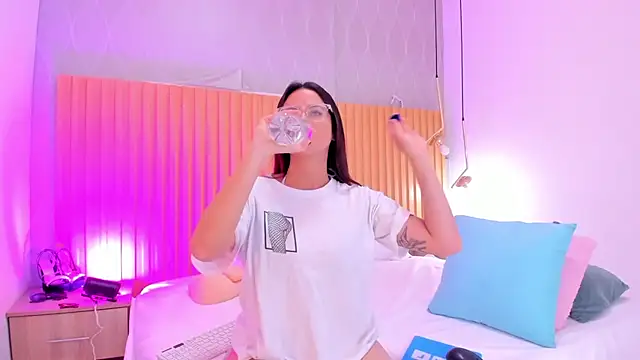 danaalamiri online show from September 2025 10:34:01 PM