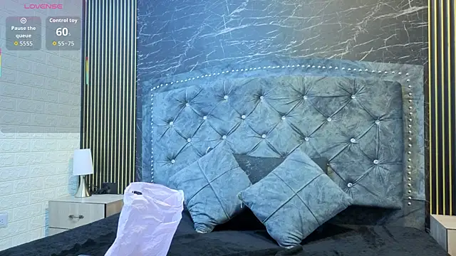 violett  golden online show from September 2025 11:24:01 AM