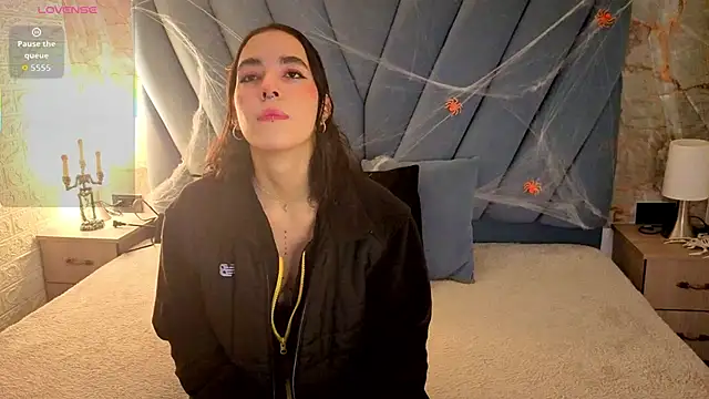 violett  golden online show from October 2025 11:22:01 AM