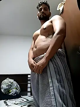 zequi1992 online show from November 2025 06:24:02 AM