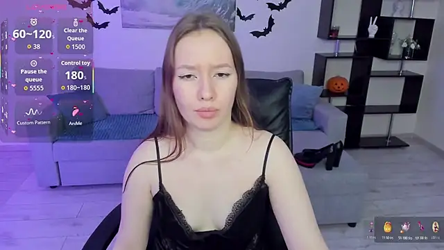 Snapshot of DaniCutie chatting on October 2025 05:15:02 AM DaniCutie online show from October 2025 05:15:02 AM