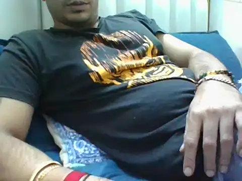 Snapshot of 7_INCH_MONSTER chatting on November 2025 10:15:02 AM 7 INCH MONSTER online show from November 2025 10:15:02 AM