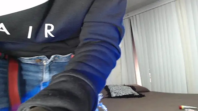 Snapshot of Morganandmegan chatting on November 2025 11:31:01 AM Morganandmegan online show from November 2025 11:31:01 AM