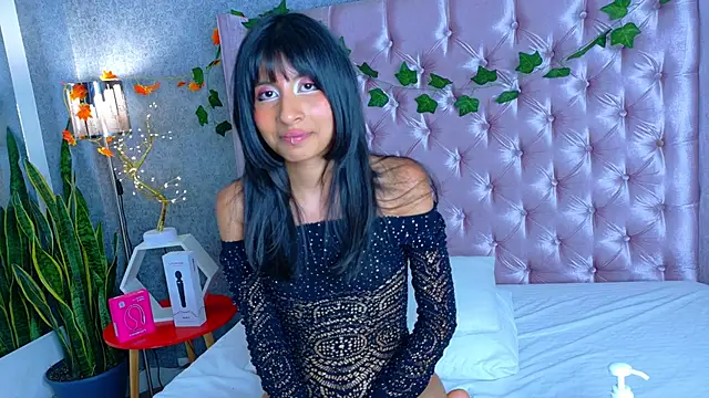 Snapshot of LizetteKitty chatting on November 2025 06:03:01 AM LizetteKitty online show from November 2025 06:03:01 AM