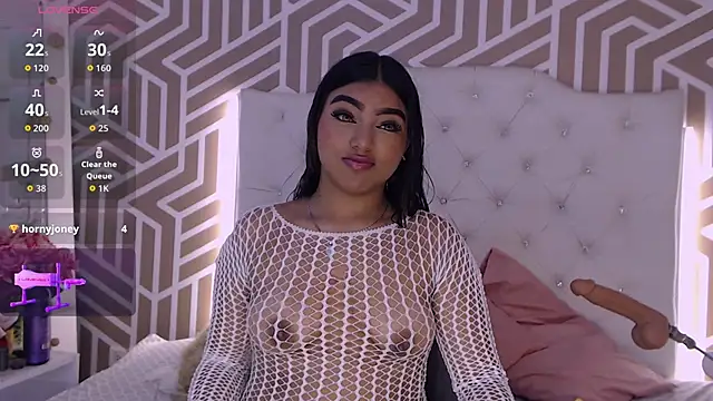 MariyaNovaki online show from October 2025 01:09:01 PM