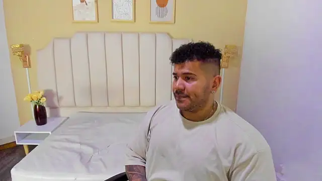 Snapshot of michael_hill1 chatting on October 2025 07:45:01 PM michael hill1 online show from October 2025 07:45:01 PM