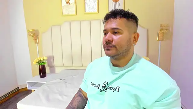 Snapshot of michael_hill1 chatting on November 2025 07:46:02 PM michael hill1 online show from November 2025 07:46:02 PM