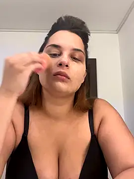 Kelly Bliss online show from September 2025 09:00:02 AM