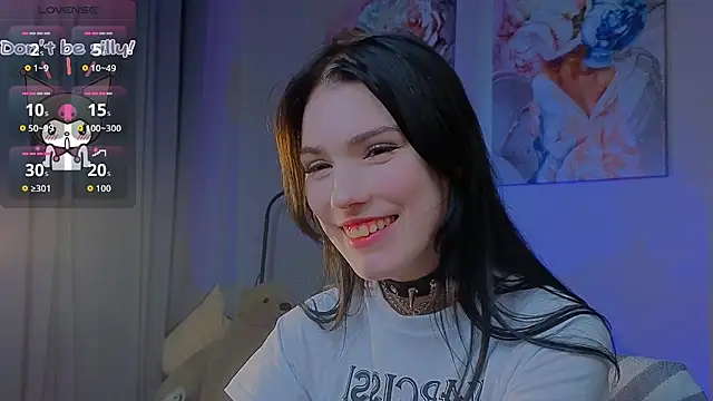 Snapshot of Sophie_SkyAngel chatting on November 2025 01:32:01 PM Sophie SkyAngel online show from November 2025 01:32:01 PM