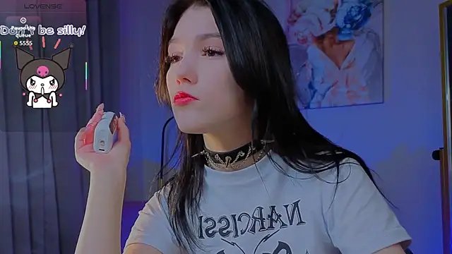 Snapshot of Sophie_SkyAngel chatting on November 2025 08:52:02 PM Sophie SkyAngel online show from November 2025 08:52:02 PM