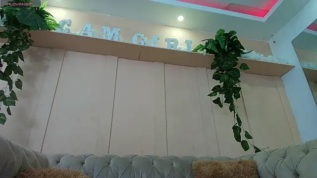 lorena rubio online show from October 2025 12:04:02 PM