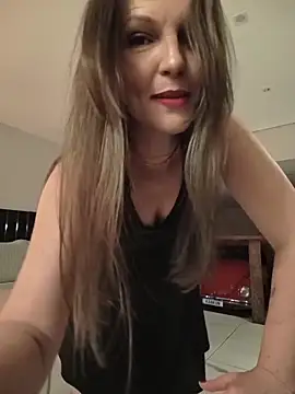 Snapshot of Karlacasada chatting on October 2025 12:40:02 AM Karlacasada online show from October 2025 12:40:02 AM