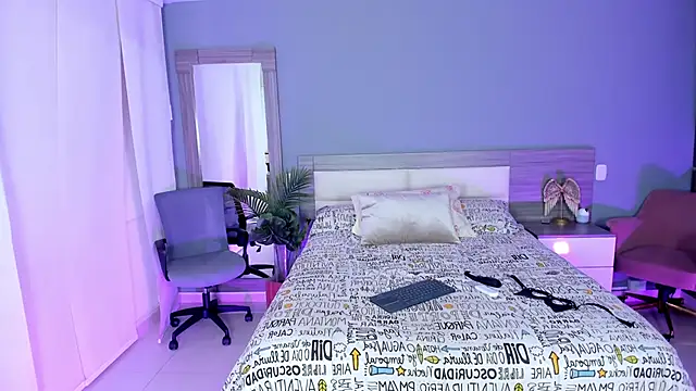 Snapshot of Alaiaguerra chatting on October 2025 09:25:01 PM Alaiaguerra online show from October 2025 09:25:01 PM