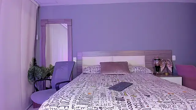 Snapshot of Alaiaguerra chatting on October 2025 07:34:02 PM Alaiaguerra online show from October 2025 07:34:02 PM