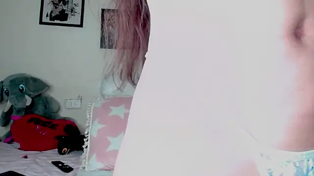 AmyRoux21 online show from October 2025 12:20:01 AM