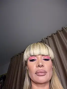 Snapshot of BOO_D chatting on November 2025 07:24:01 PM BOO D online show from November 2025 07:24:01 PM