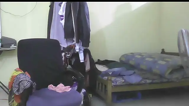 Snapshot of femboyslqueen chatting on September 2025 10:50:01 AM femboyslqueen online show from September 2025 10:50:01 AM