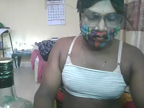 Snapshot of femboyslqueen chatting on October 2025 05:29:02 AM femboyslqueen online show from October 2025 05:29:02 AM