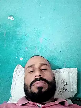 Snapshot of amitkumarkangra chatting on September 2025 08:07:01 AM amitkumarkangra online show from September 2025 08:07:01 AM