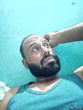 Snapshot of amitkumarkangra chatting on November 2025 09:00:02 AM amitkumarkangra online show from November 2025 09:00:02 AM