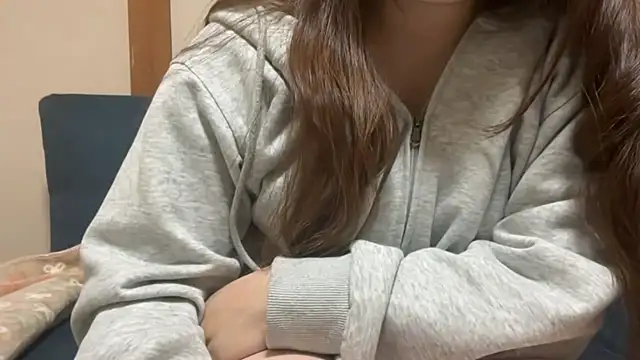 Snapshot of mayu06000 chatting on November 2025 04:42:02 PM mayu06000 online show from November 2025 04:42:02 PM