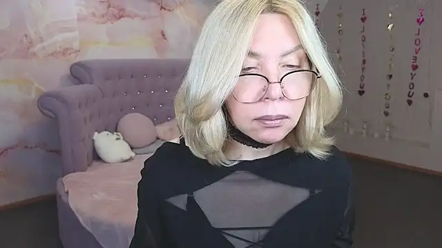 Wendy Waves online show from September 2025 10:53:02 AM