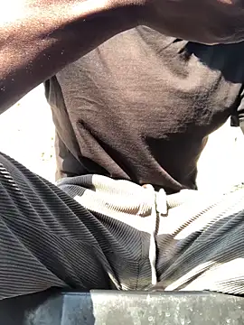 Snapshot of cuminsidebby chatting on November 2025 04:57:01 AM cuminsidebby online show from November 2025 04:57:01 AM