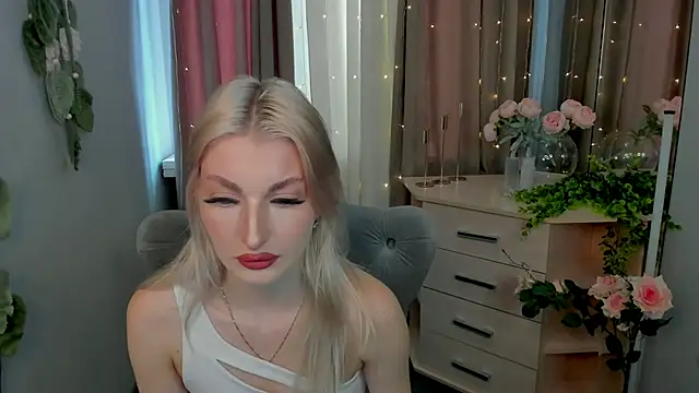 Sarrah blush online show from September 2025 08:16:01 AM