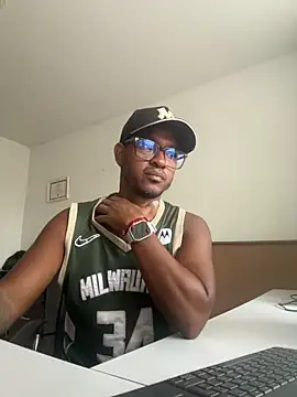 Snapshot of AndyCalifornia1 chatting on October 2025 12:35:02 PM AndyCalifornia1 online show from October 2025 12:35:02 PM