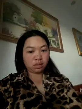 Snapshot of Nhung584 chatting on October 2025 11:03:02 PM Nhung584 online show from October 2025 11:03:02 PM