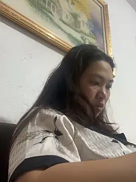 Snapshot of Nhung584 chatting on October 2025 12:08:02 PM Nhung584 online show from October 2025 12:08:02 PM