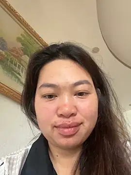 Snapshot of Nhung584 chatting on October 2025 12:35:02 AM Nhung584 online show from October 2025 12:35:02 AM